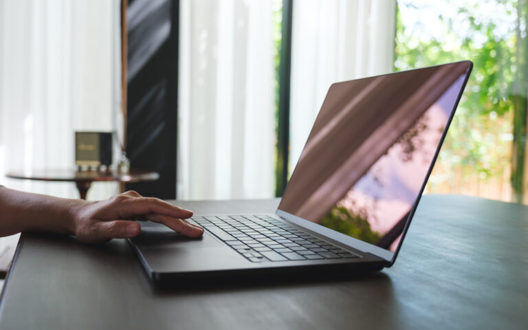 Como abrir uma empresa online: guia completo para formalizar seu negócio sem sair de casa